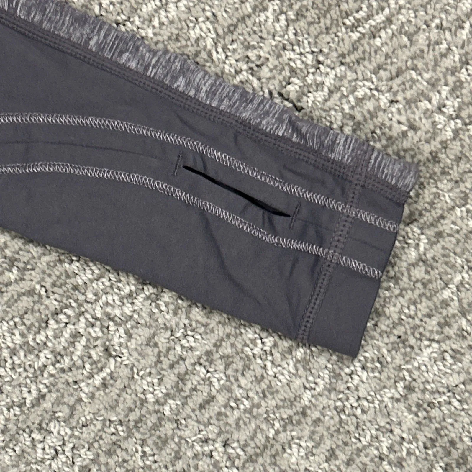 Lululemon Run For Your Life Top Womens 6 Gray Purple Cross Train Pullover Hooded - Image 6