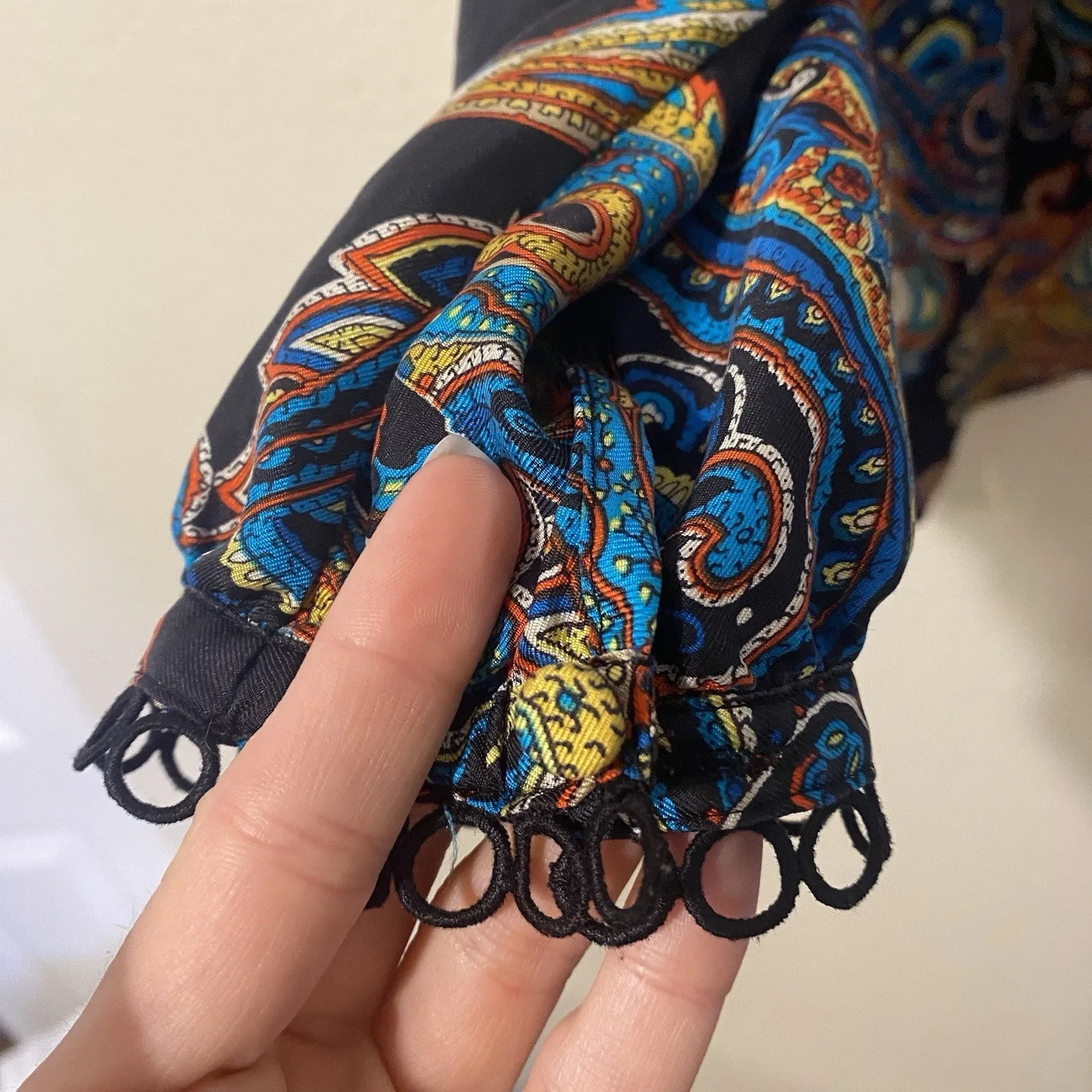 J Crew 100% Silk Twill Top Blouse in Bold Paisley Multi Size 6 Black - Image 5
