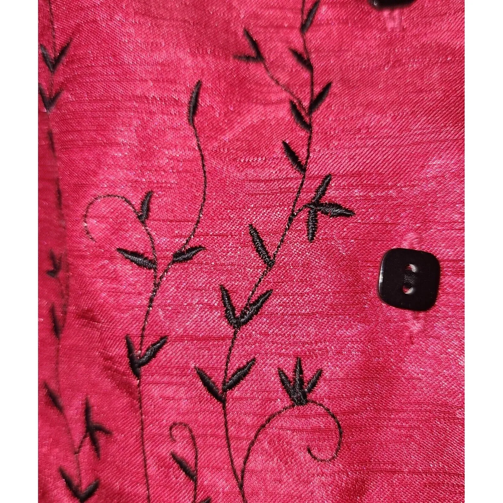 Selene Sport‎ Floral Embroidered Blouse Velvet Trim Button Down Red XL Black - Image 3