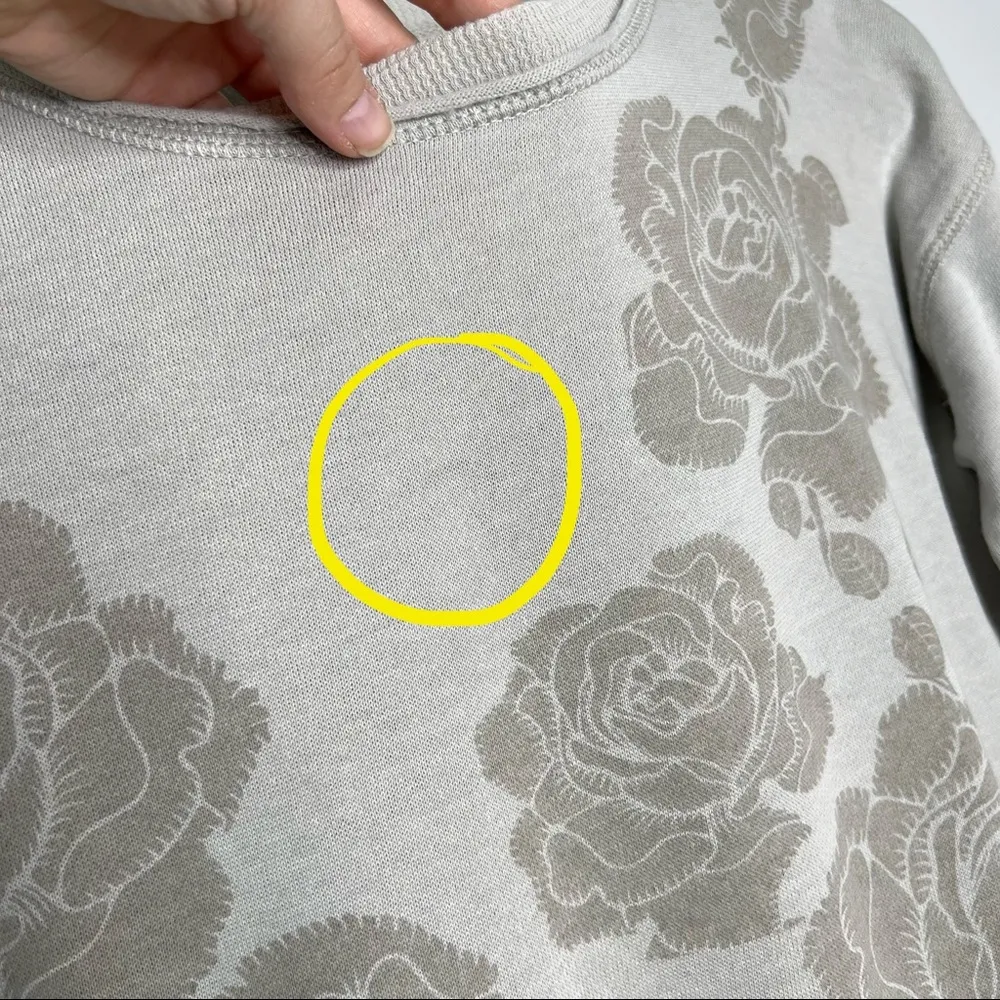 Aeropostale Gray Rose Print Thermal Trim Pullover Sweatshirt - Image 10