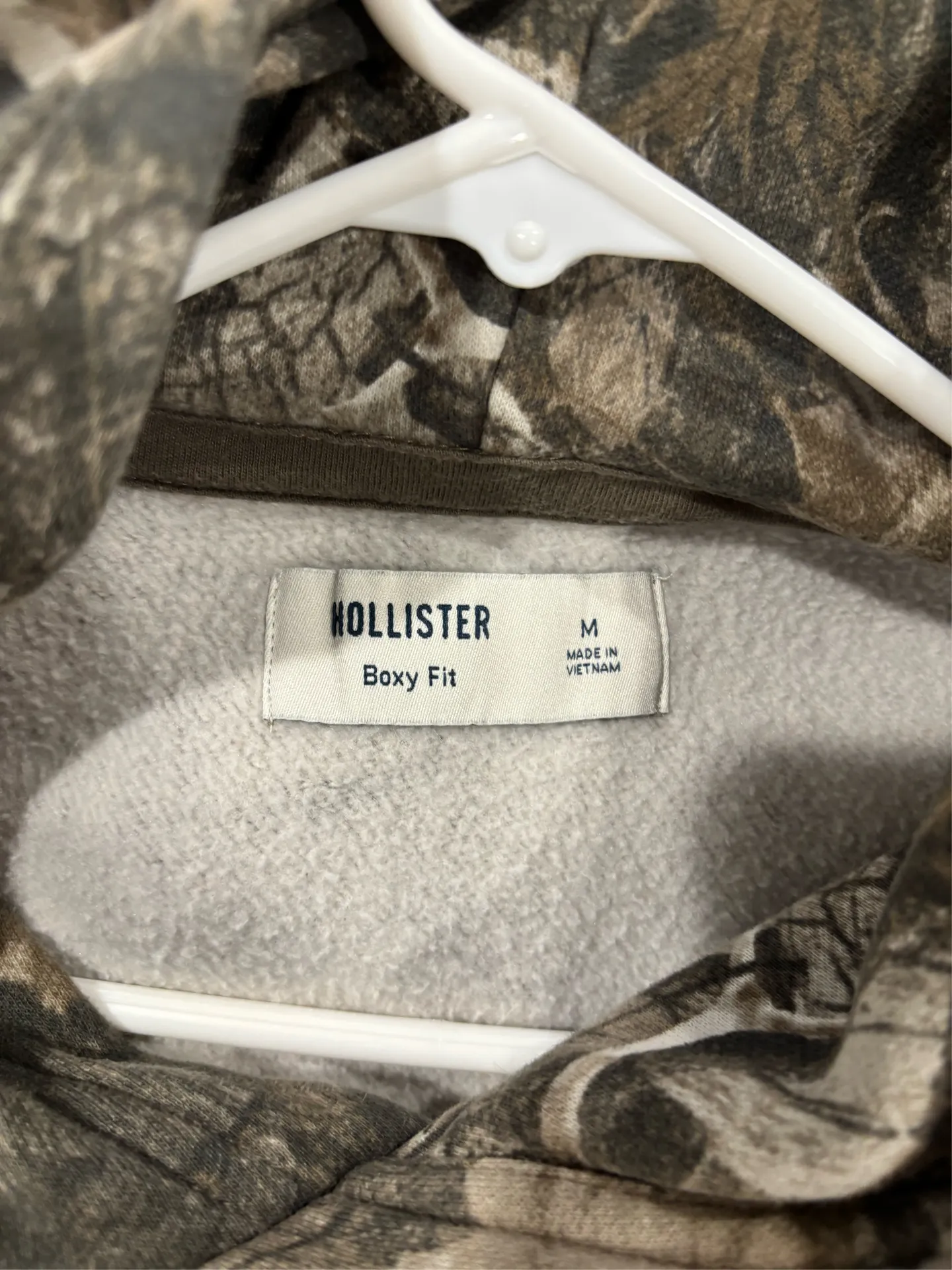 Hollister camo hoodie - Image 3