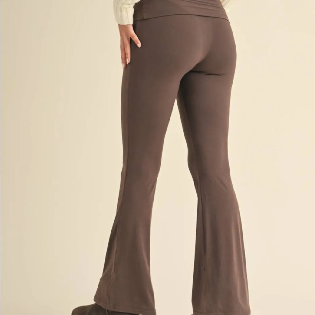 Chic Brown Flared Leggings Size M - Image 2