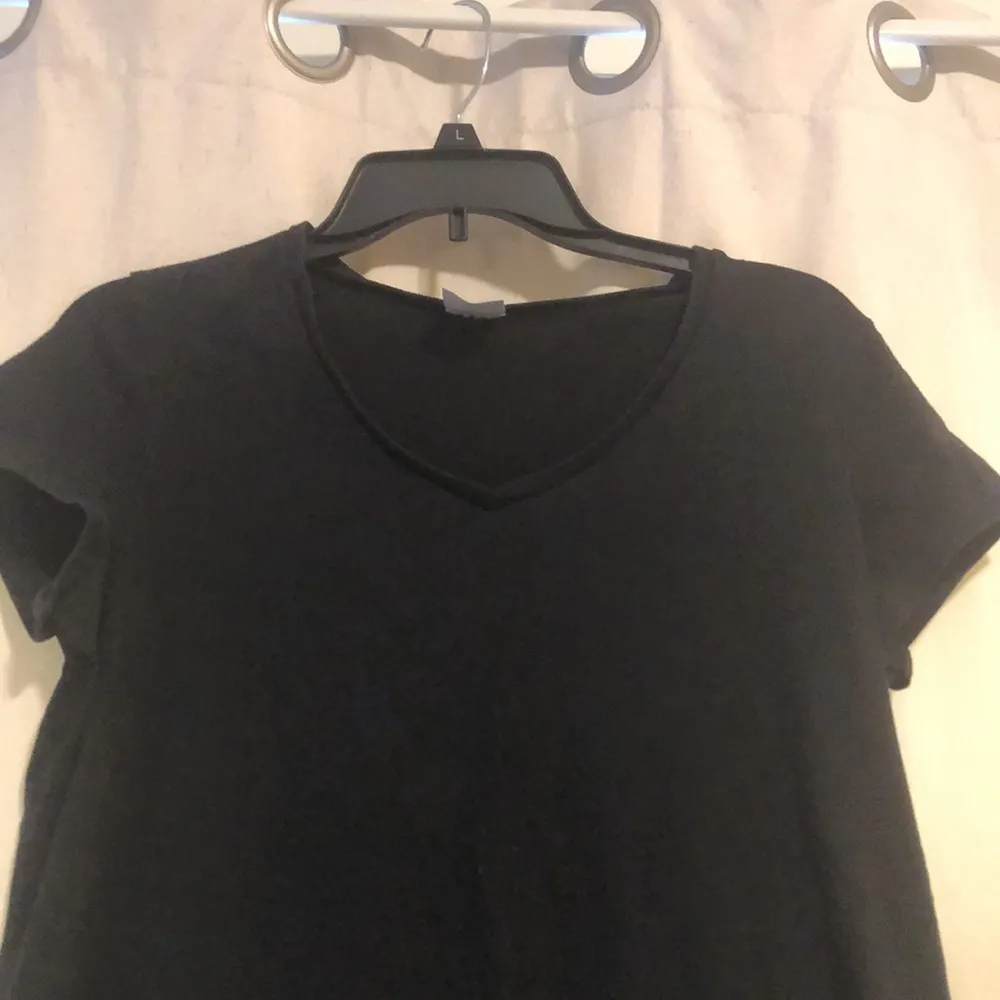 🎉 4 for $20 Motherhood Maternity Tee - Image 2