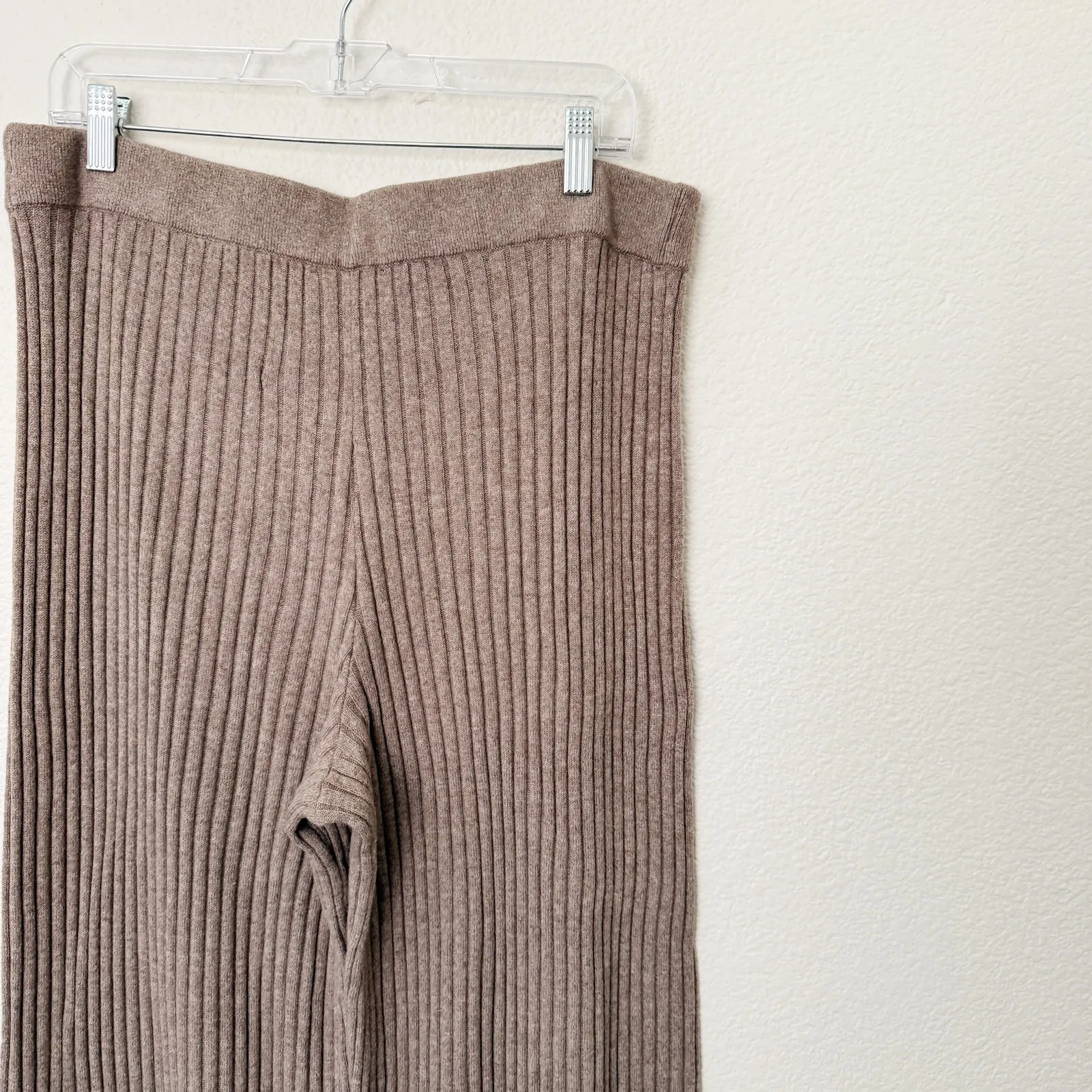 [Gap] Beige High Rise CashSoft Wide Rib Knit Sweater Pants NWT Sz Large Tall LT - Image 6