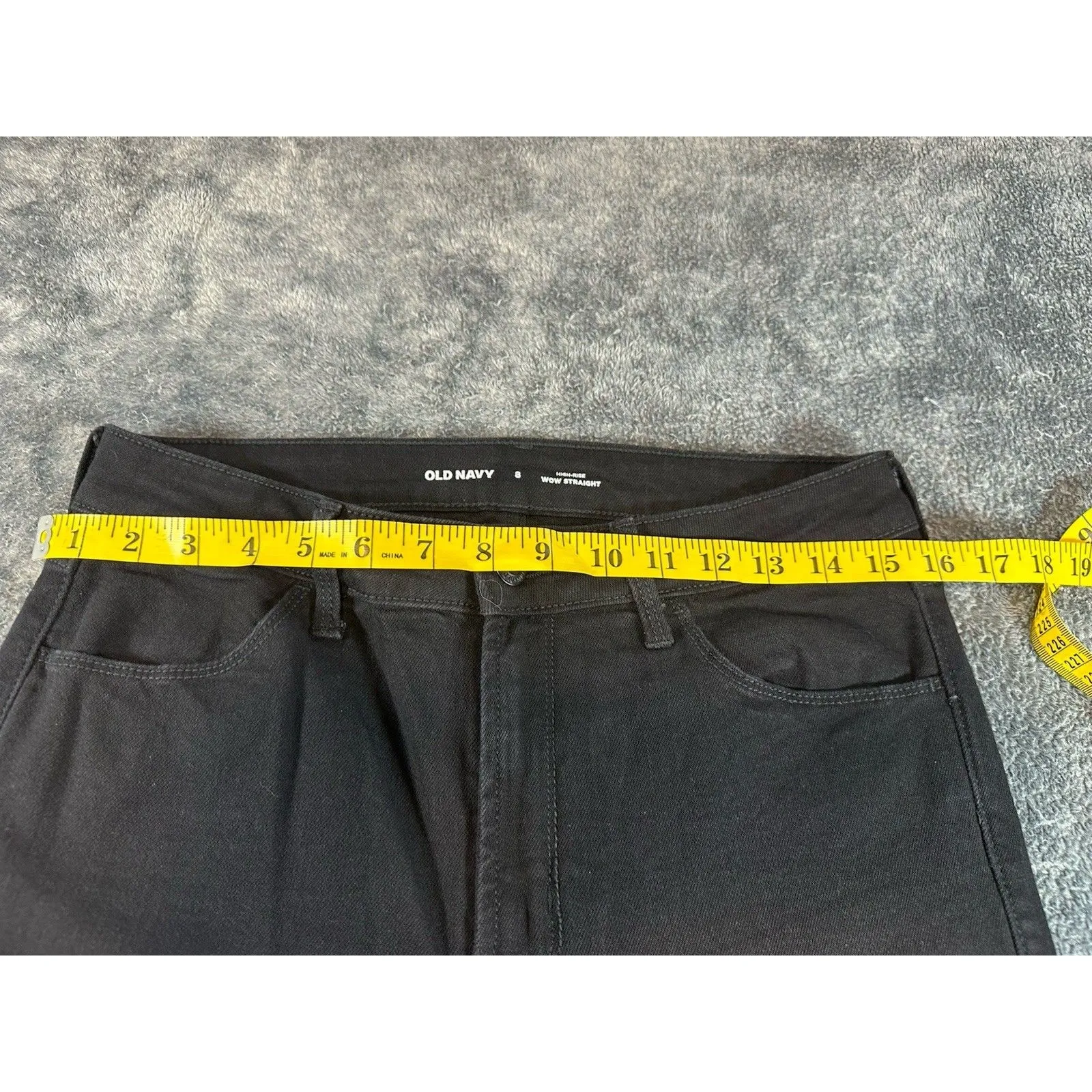 Old Navy Athletic Taper Built-In Flex Black Jeans Size 8 - Image 3