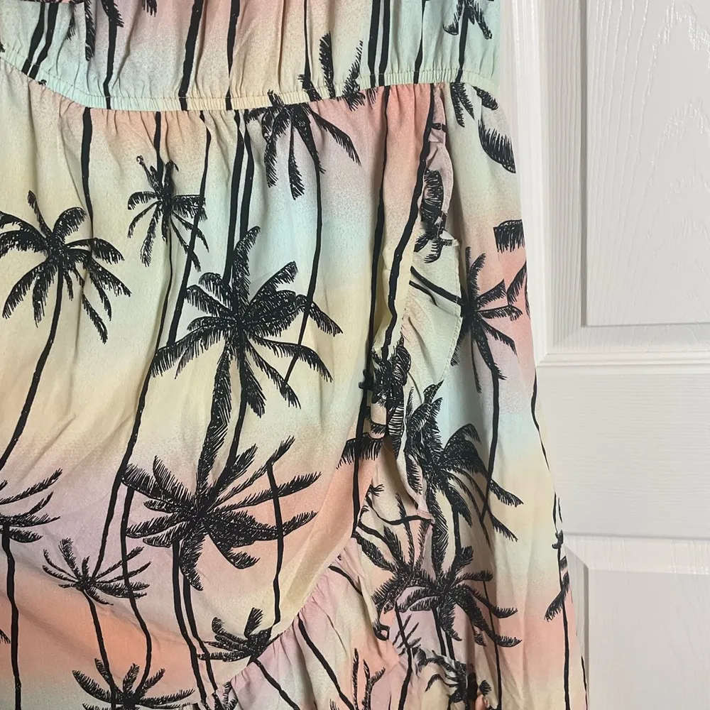 Entro Tropical Print Ruffle Maxi Dress size small - Image 8