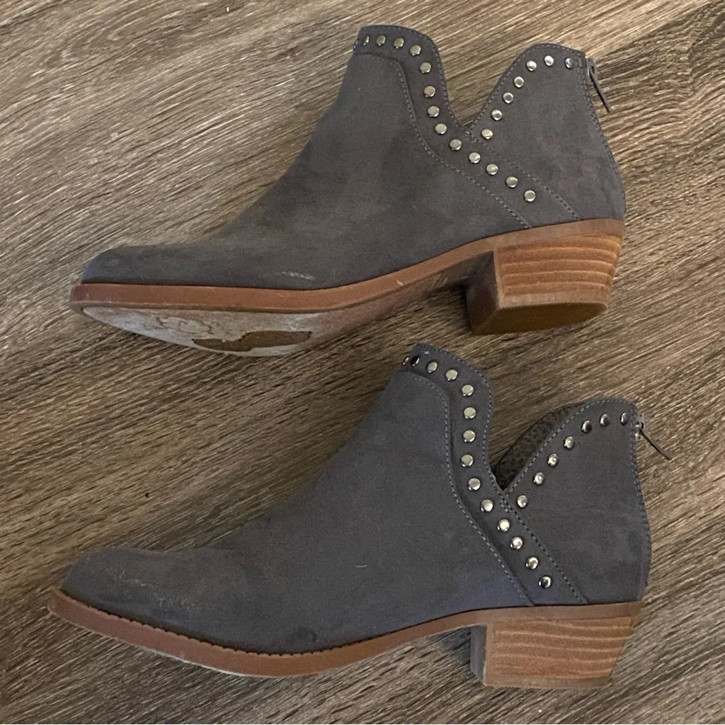 Carlos Bailey Grey Silver Embellished Slit Ankle Booties Women's Sz 7.5 Gray - Image 3