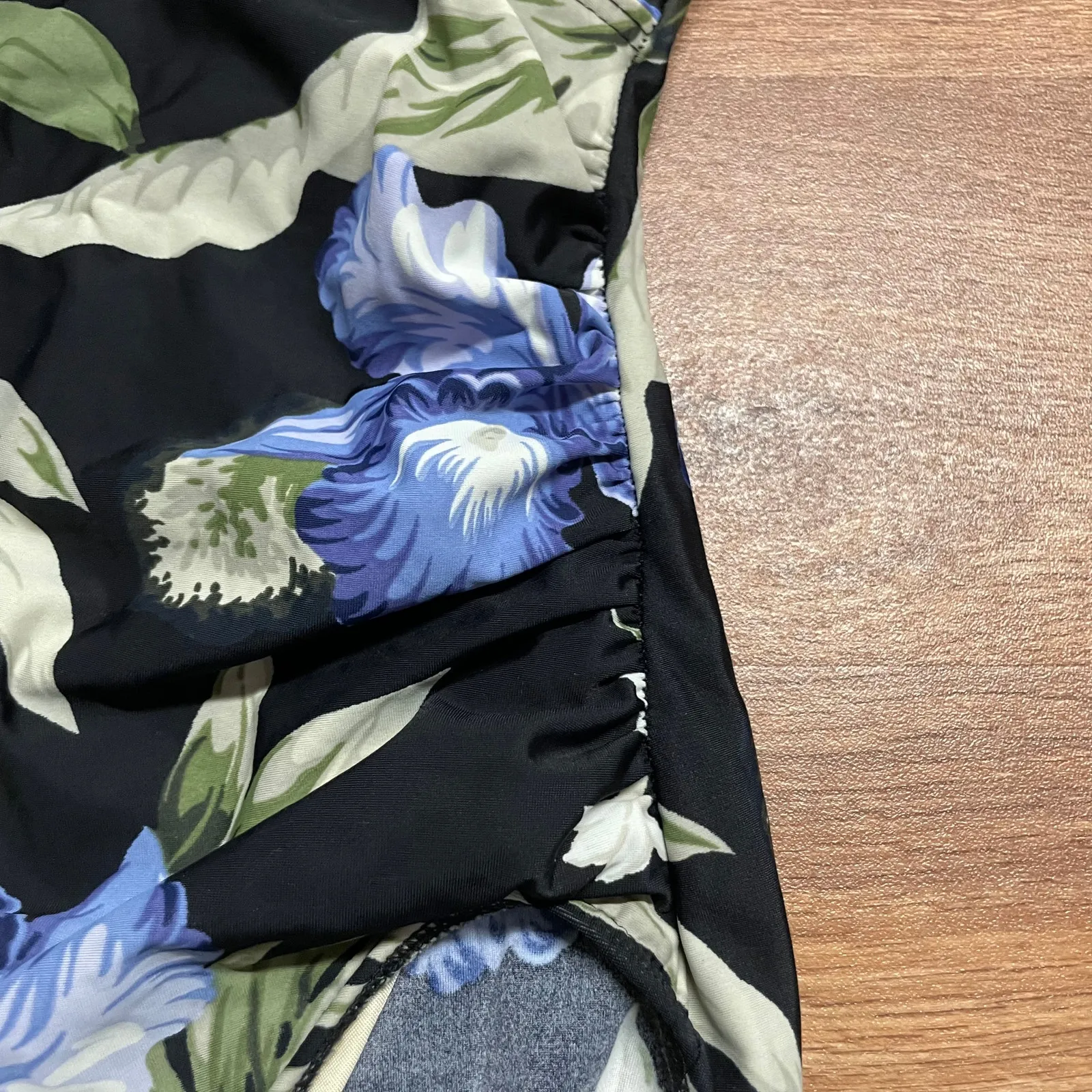 Lands End Womens Black Blue Green Floral Wrap Front One Piece Swim Suit Size 10 - Image 4