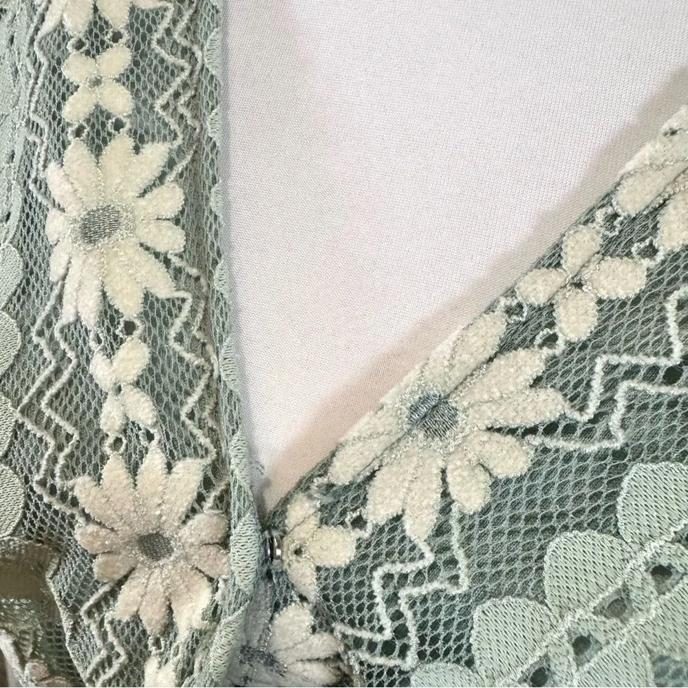 Petal Dew Boutique sage green and ivory lace over mini dress romper size small - Image 4