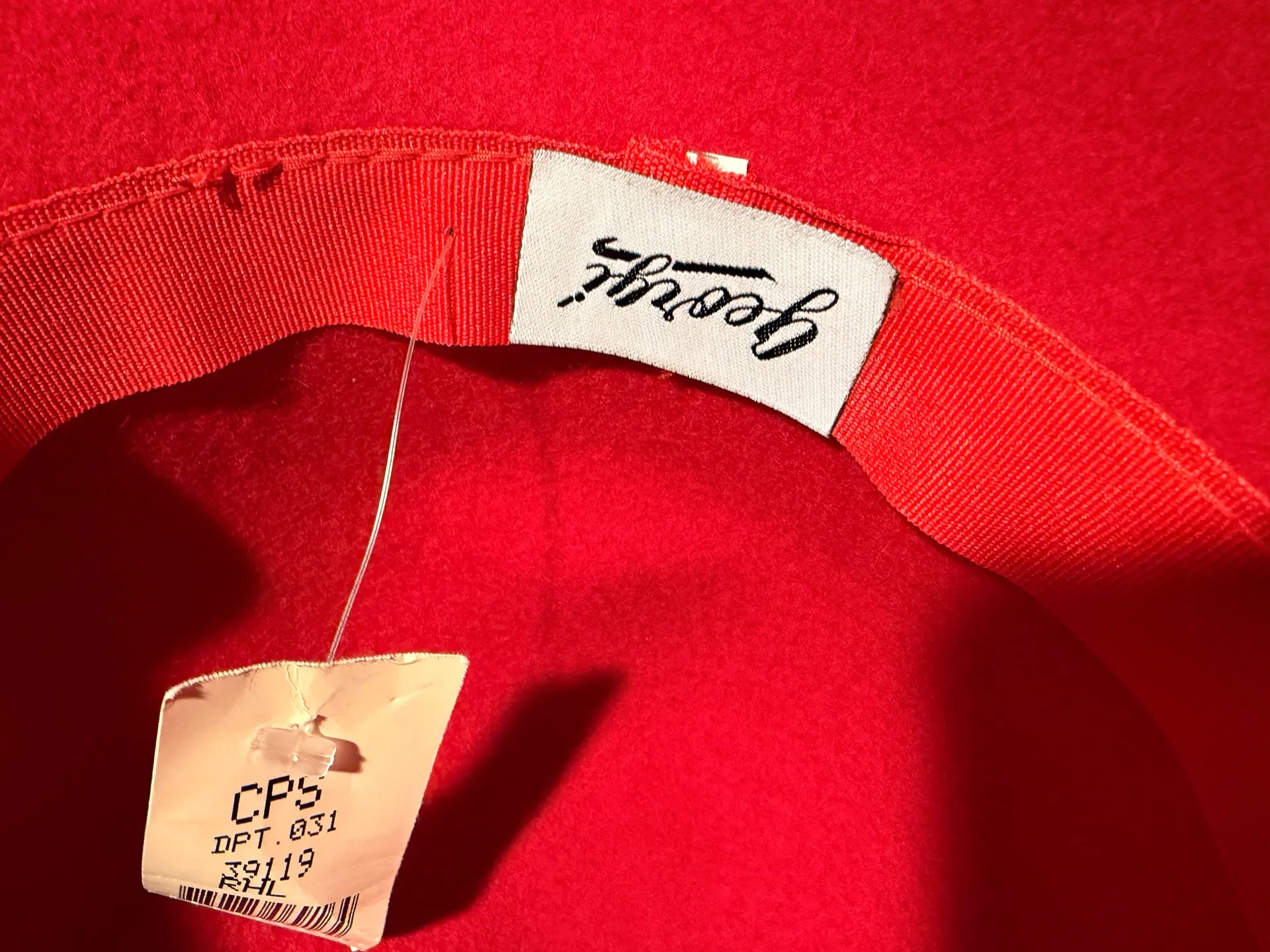 Georgi Vintage wool cloche twisted ribbon Mesh Bow Upturn Brim asymmetric 20s Red - Image 5