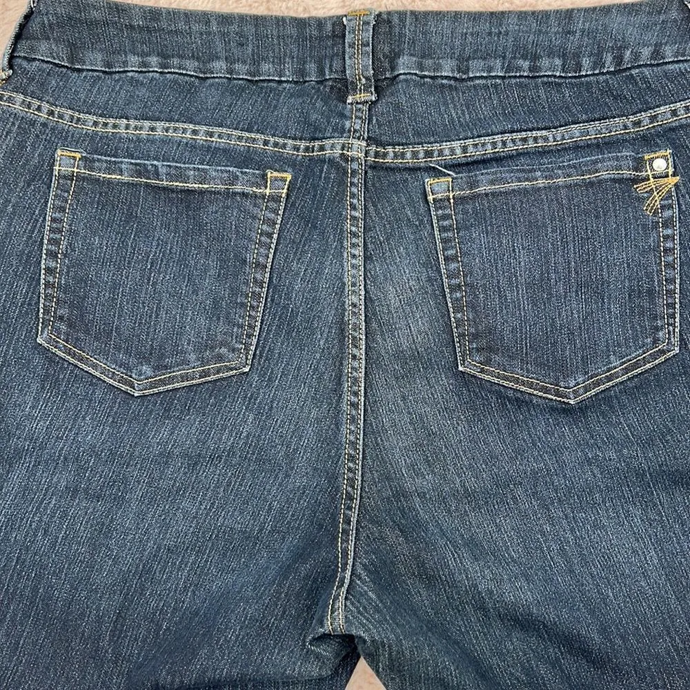 Torrid size 20 dark denim jeans - Image 4