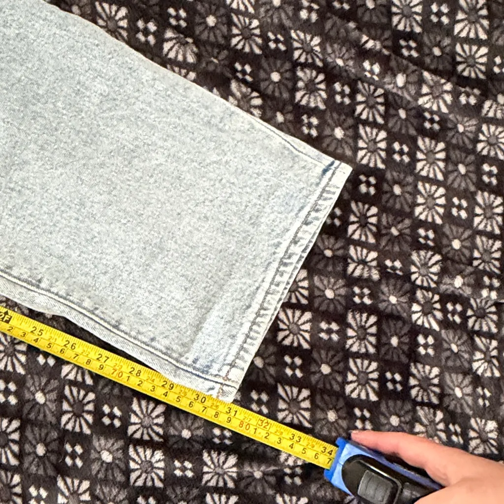 Old Navy High Rise OG Loose Jeans - Image 3