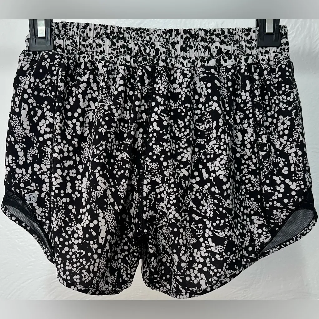 Lululemon Hotty Hot Short - Image 8