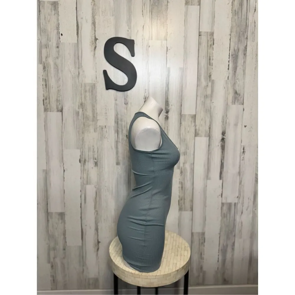 Pretty little thing dress - Image 2