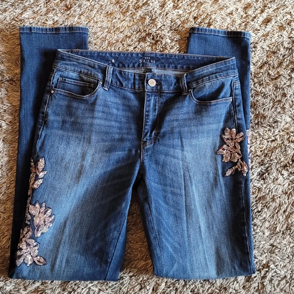 White House Black Market The Slim Sequined Floral  Lace Jeans 8 - Image 3