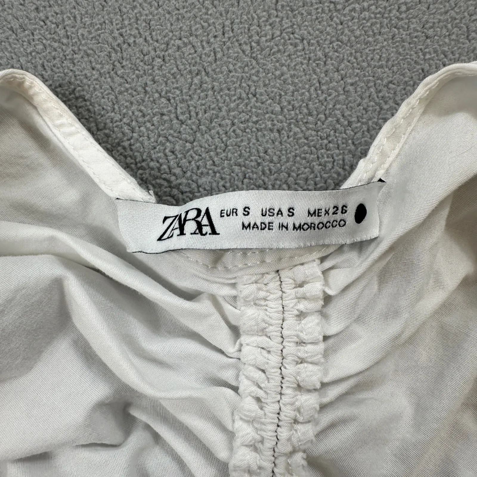 Zara Womens Ruched Top S White Long Sleeve V-Neck Blouse Side Zipper Ruching - Image 4