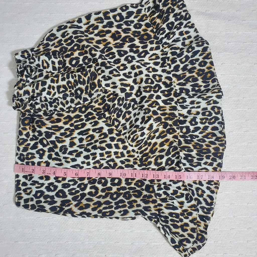 Just Quella Animal Print‎ Mini Skirt. Size: 12-14 - Image 4