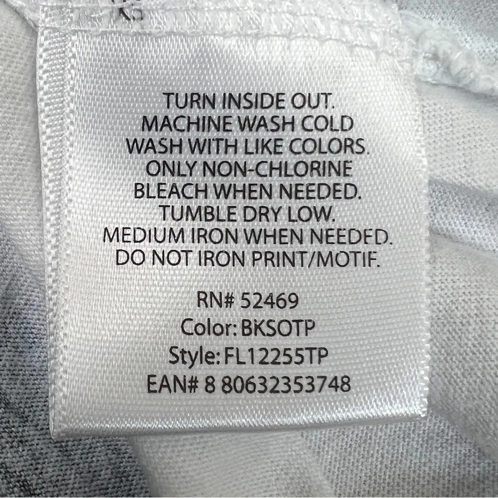 Faded Glory Size XS (0-2) Short Sleeve Scoopneck Black & White Tie Dye T… - Image 4