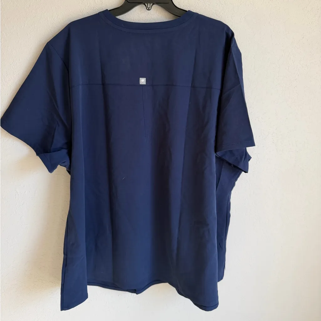 Fabletics Method 2-Pocket Scrub Top Navy Womens 4X Career Workwear - Image 5