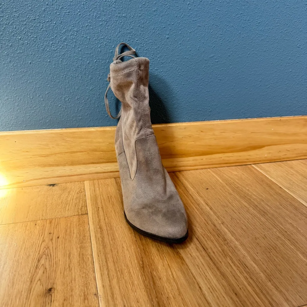 Catharine Maladrino Sorchanie Faux Suede Taupe/Gray 3.5” Ankle Bootie size 9 - Image 3