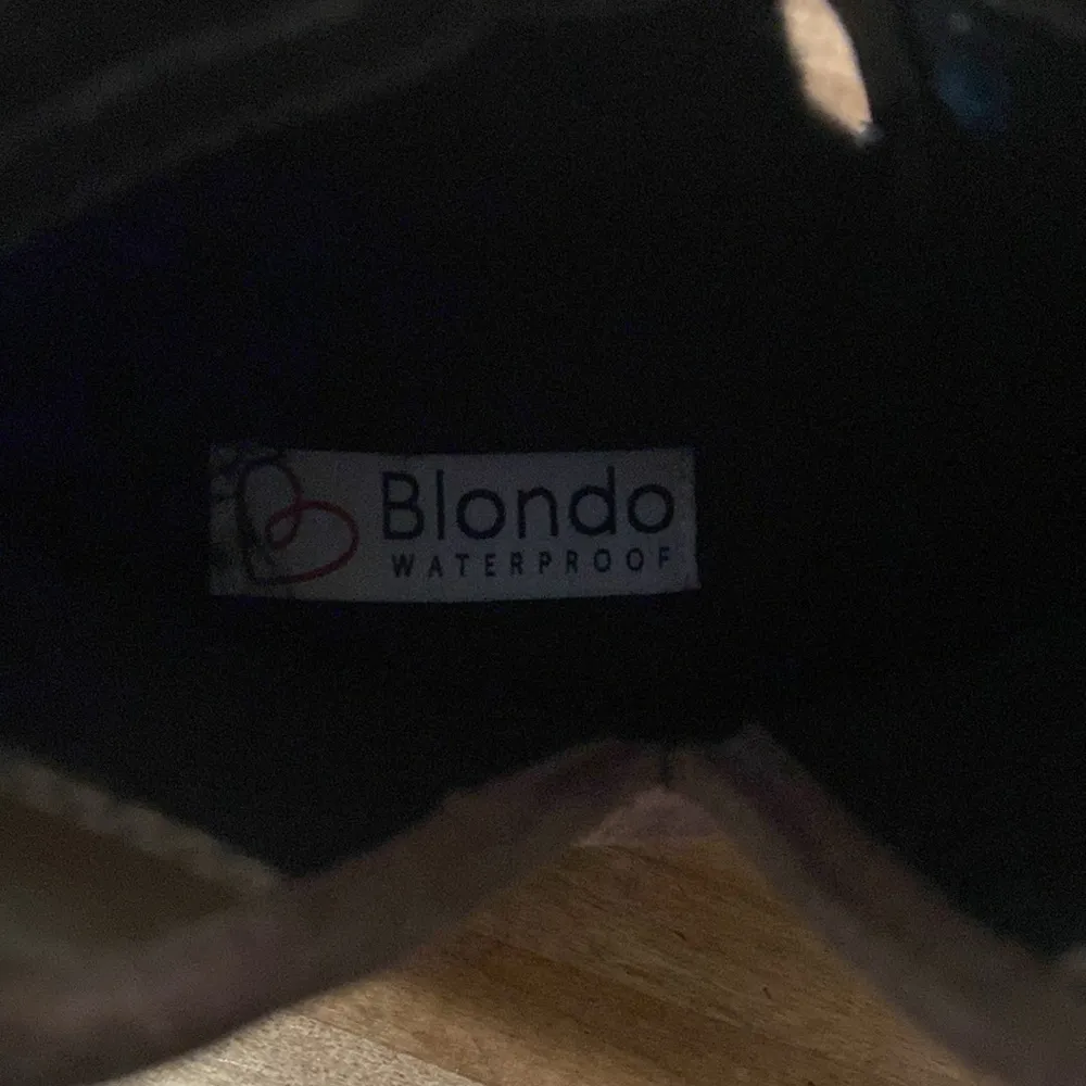 Boots waterproof 9.5M - Image 6