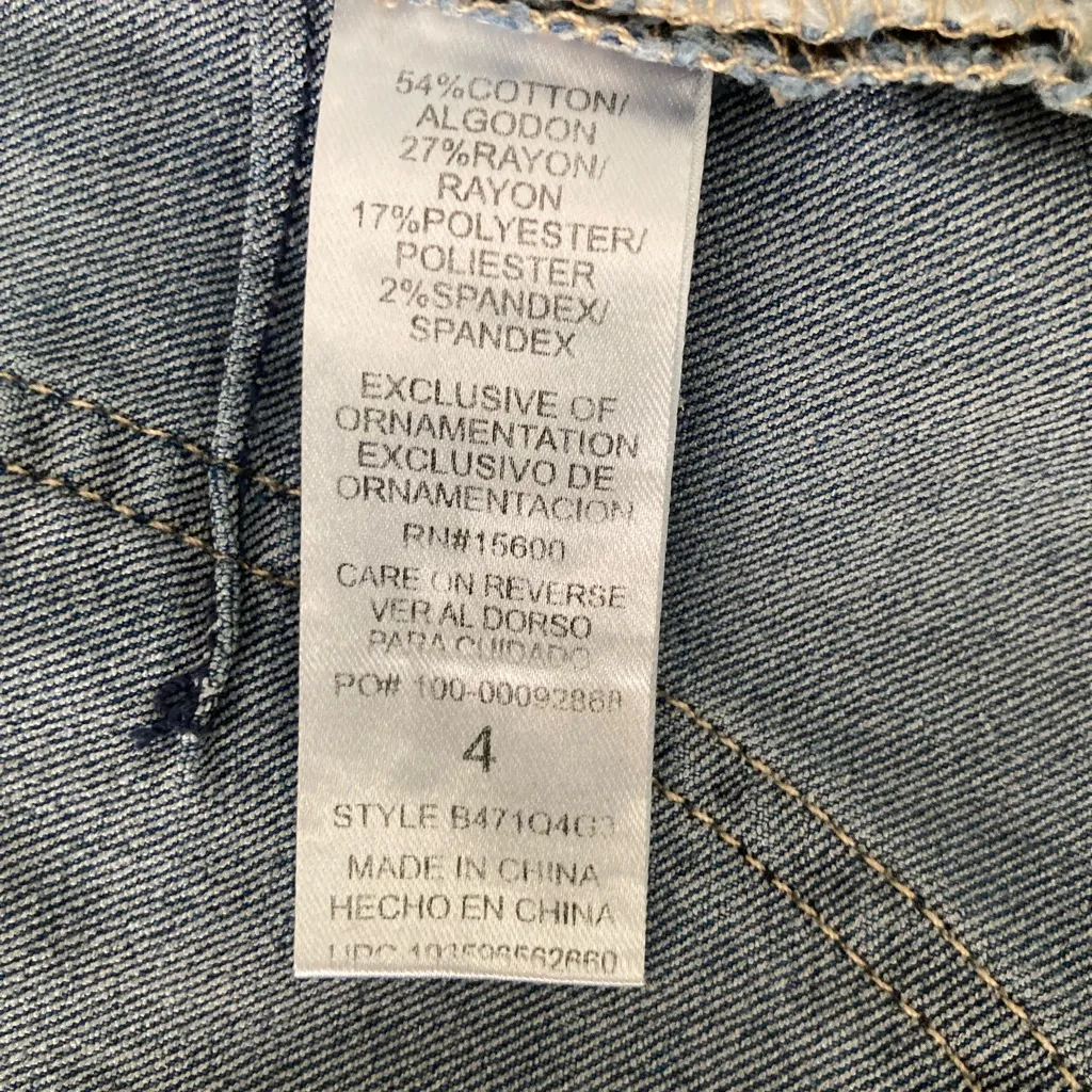 Democracy Absolution Light Wash Distressed Denim Bermuda Shorts Size 4 - Image 12