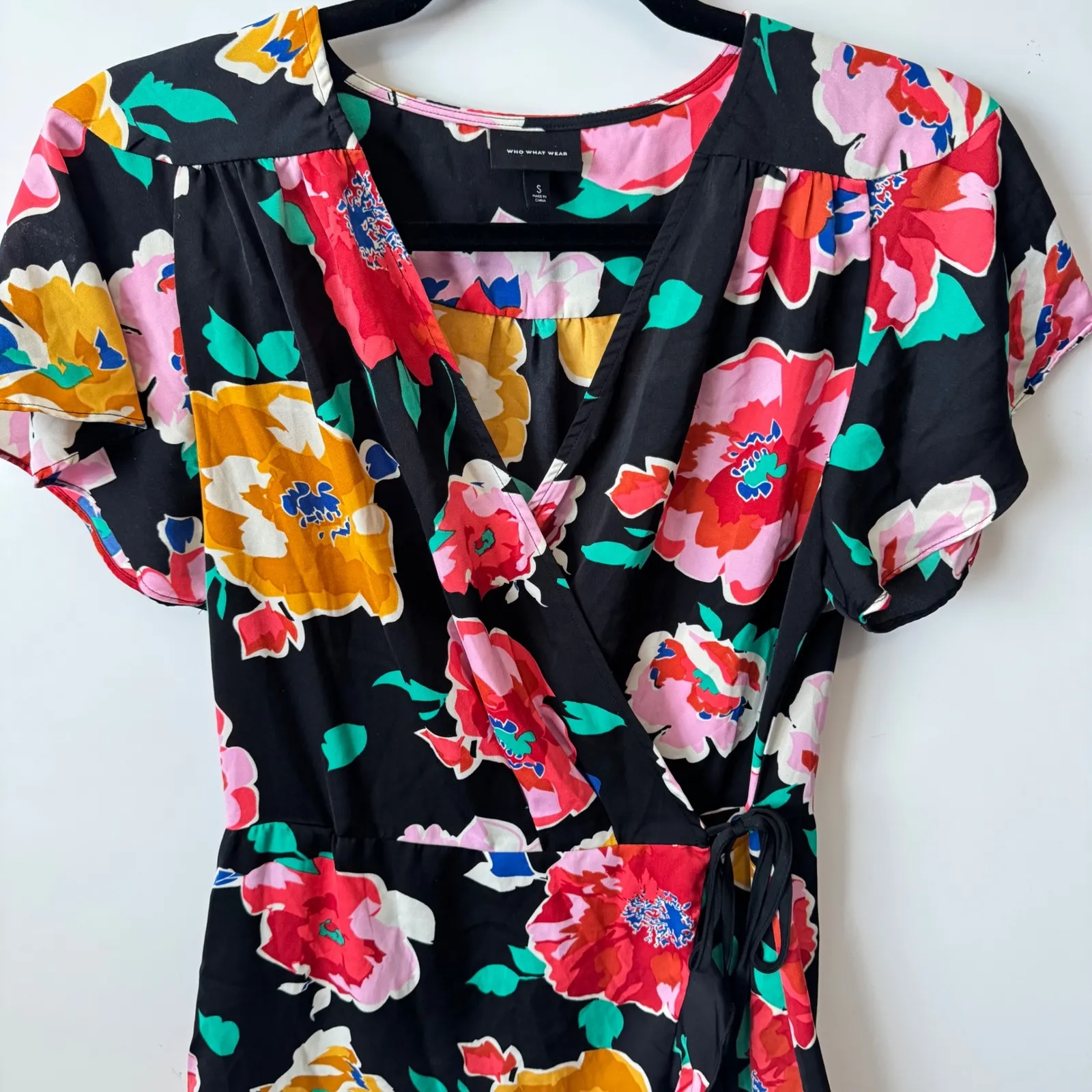 Who‎ What Wear Black Floral Print Wrap Dress Short Sleeve Size S Women's - Image 6