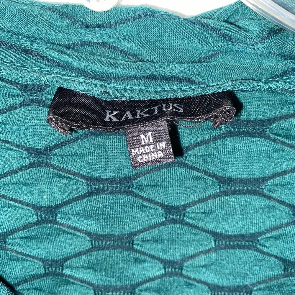 Kaktus Textured Sweater Green Size Medium - Image 4