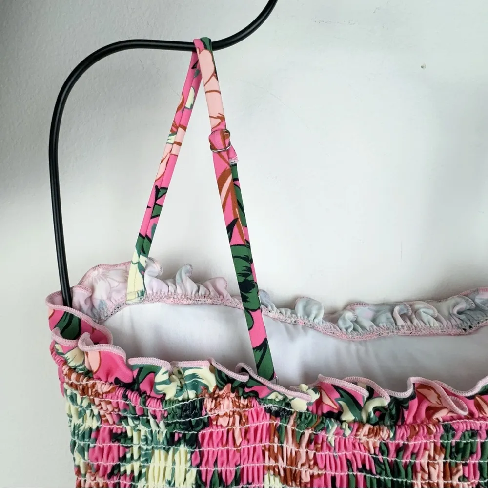 Lost and Wander Meet me in Bali One Piece Smocked Swimsuit Swimwear Small - Image 6