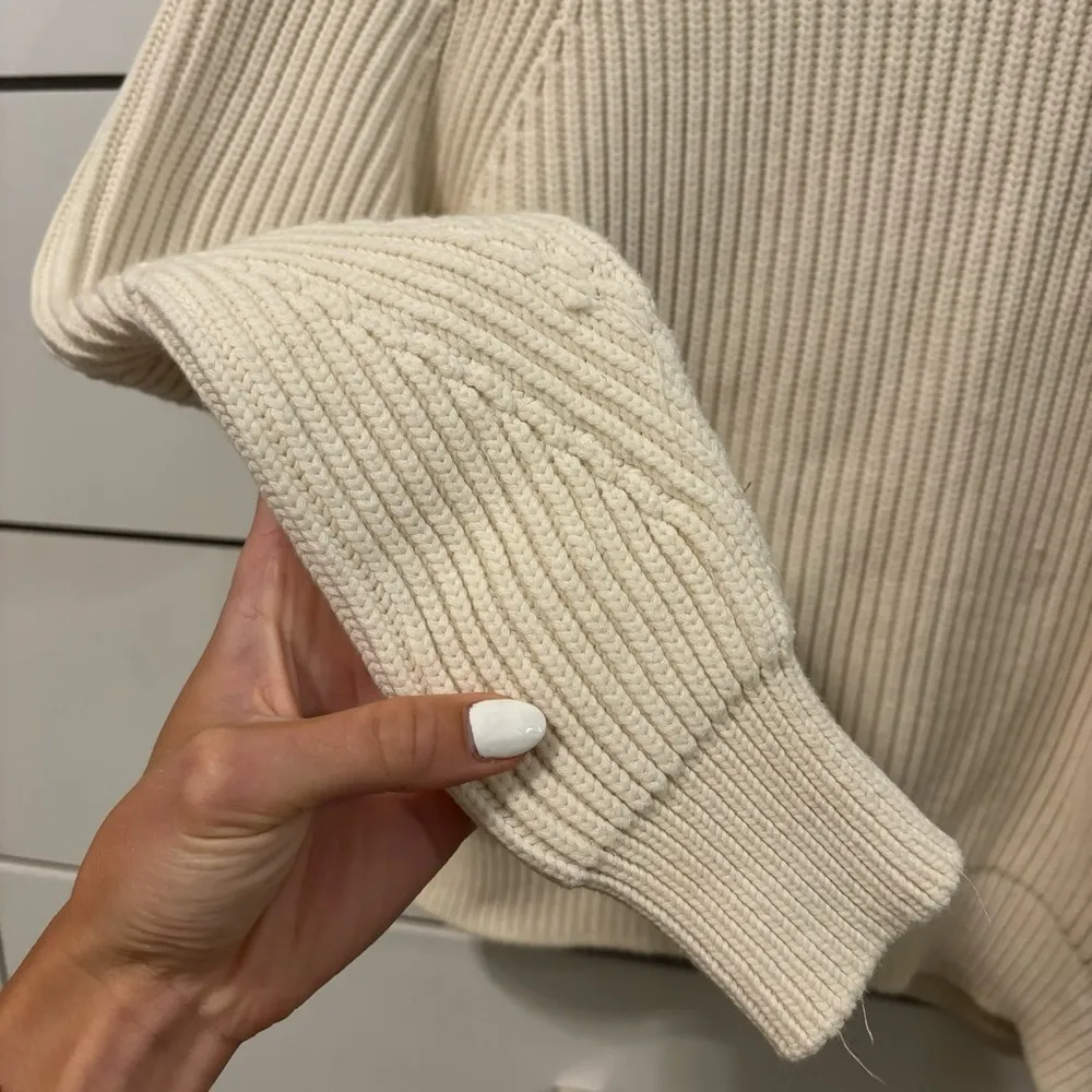 Max Mara Weekend Cream Ribbed Sweater - Image 4