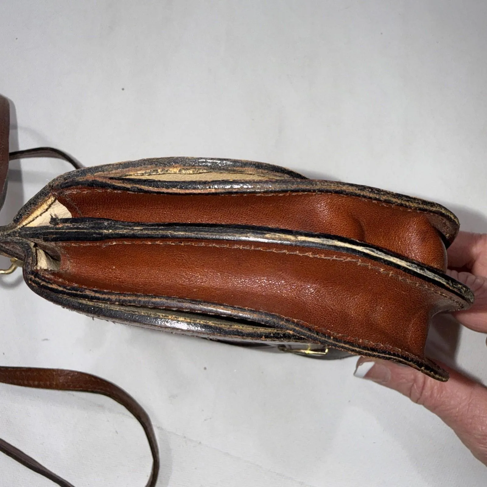 Vintage Frizzoni Firenze Brown Old Money Classic Leather Crossbody Purse - Image 6