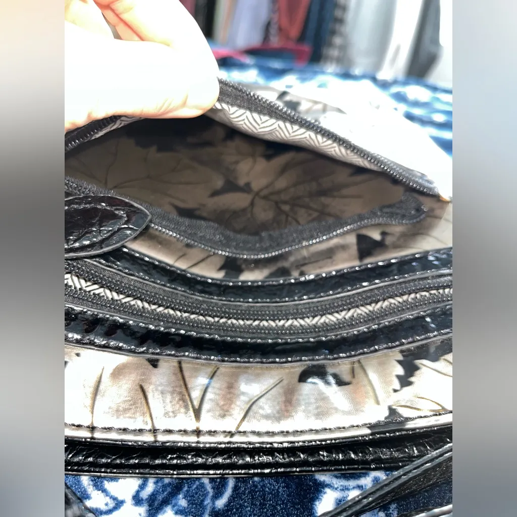 Black & Grey Leaf - Image 3