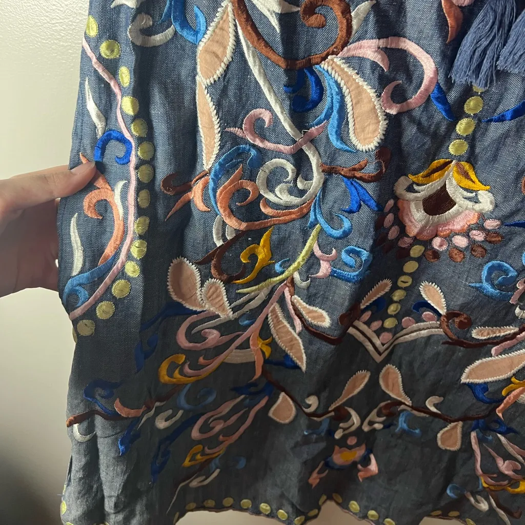 Holding Horses Anthropologie Folklore Embroidered Chambray Dress Western Size 0 - Image 5
