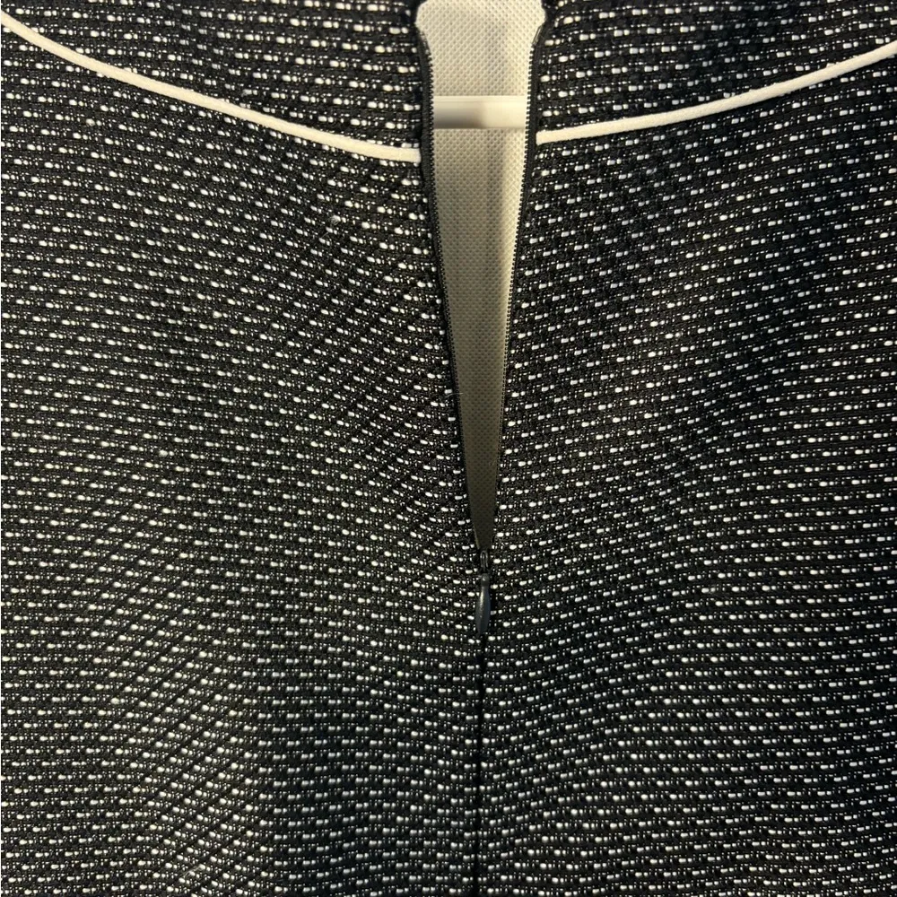 Tahari Arthur S Levine black and white woven sheath dress size 10 beade… - Image 13