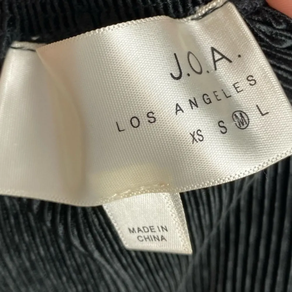 JOA Los Angeles Black Ruffle Off The Shoulder Top - Image 87