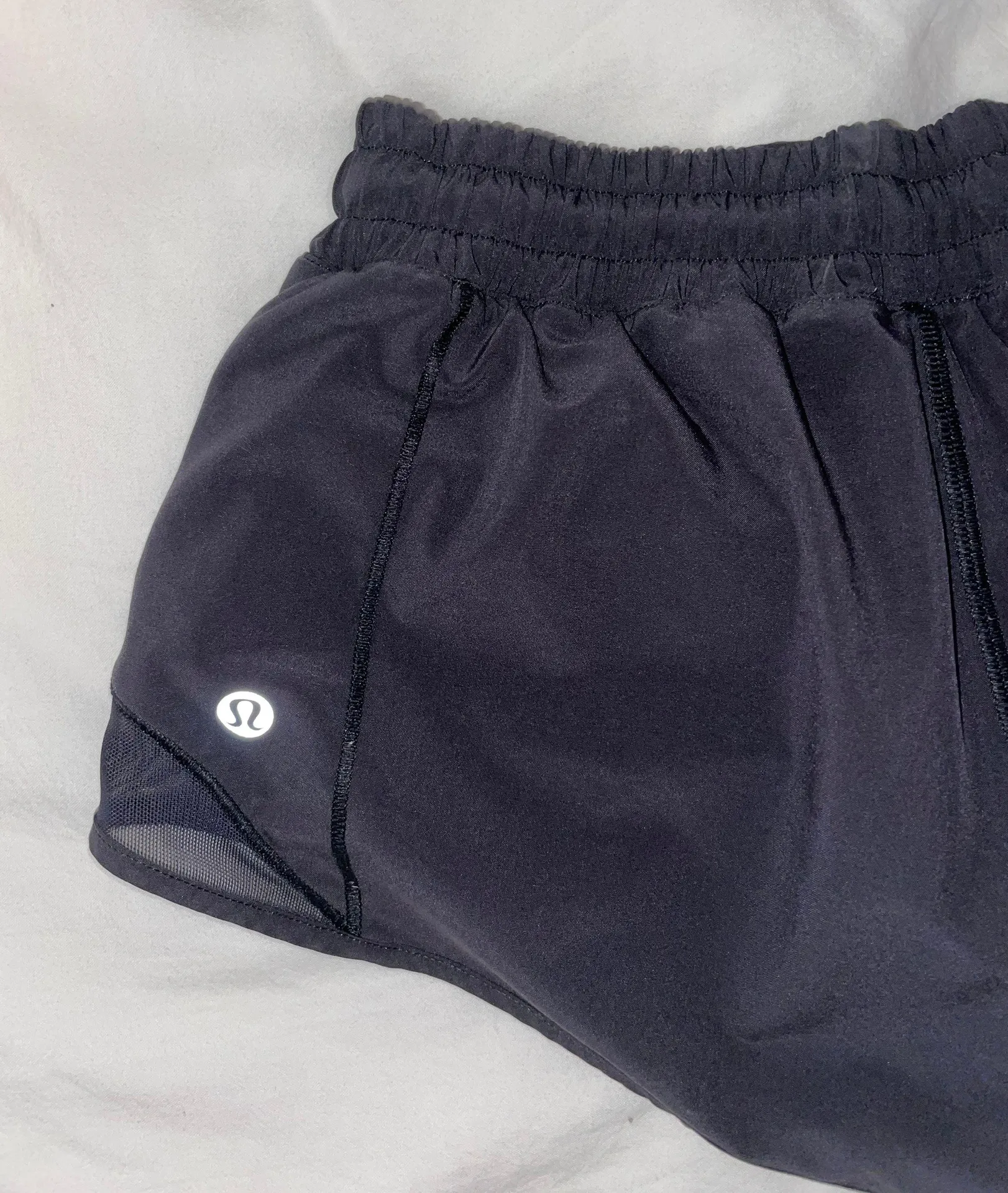 Lululemon Hotty Hot Shorts 2.5” - Image 3