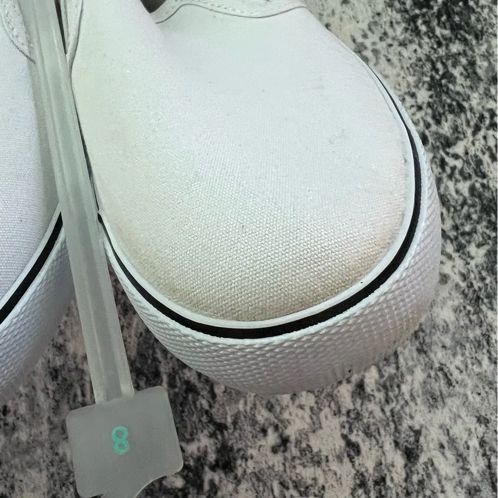 NWT White Slip-On Sneakers Size 8 - Image 4