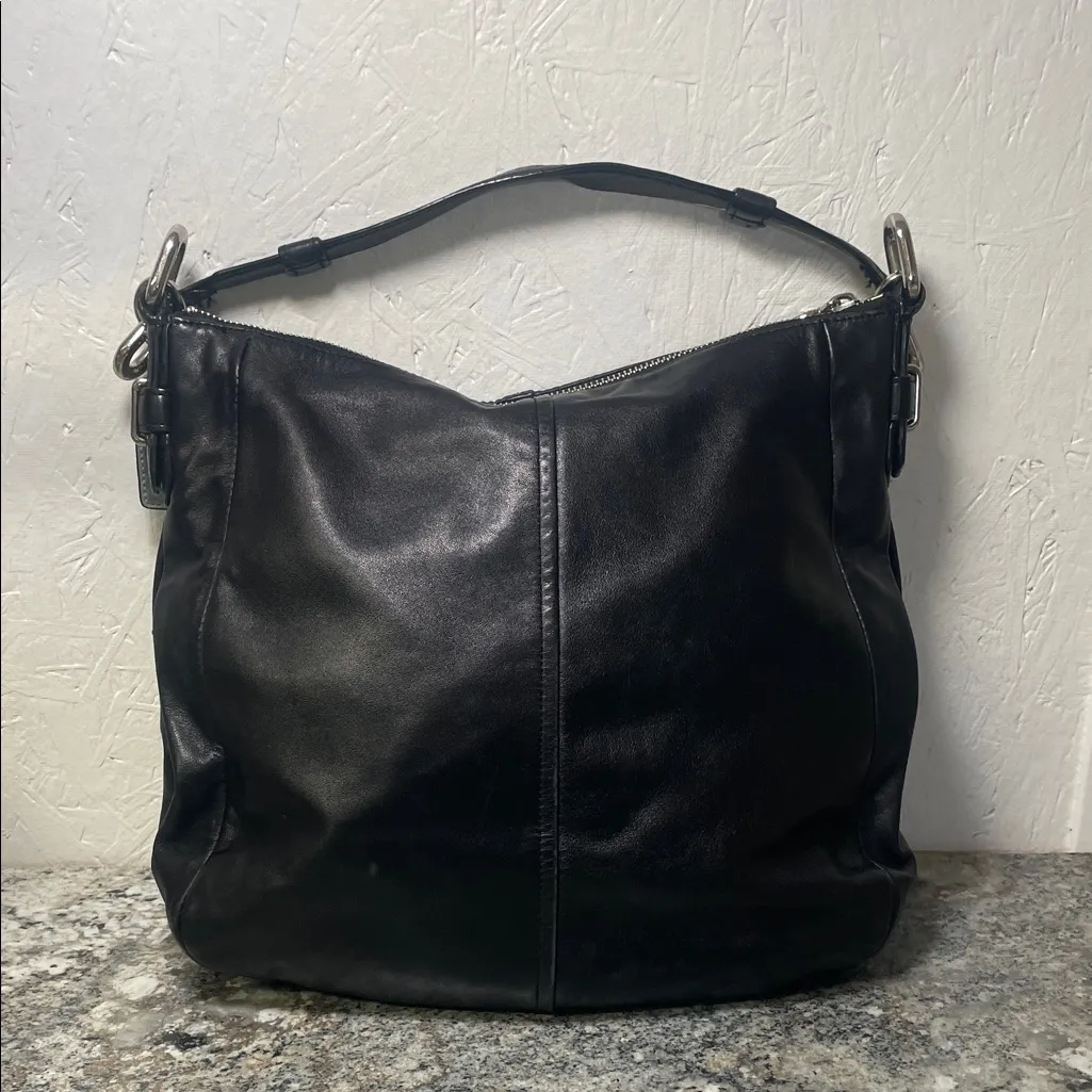 Authentic Coach Black Leather Chelsea Hobo Shoulder Bag Classic Chic & Y2K Vibe - Image 2