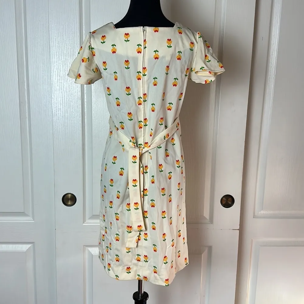 60s VINTAGE TULIP ALL OVER PRINT PLEATED DETAIL SUMMER RETRO DRESS Yellow - Image 3