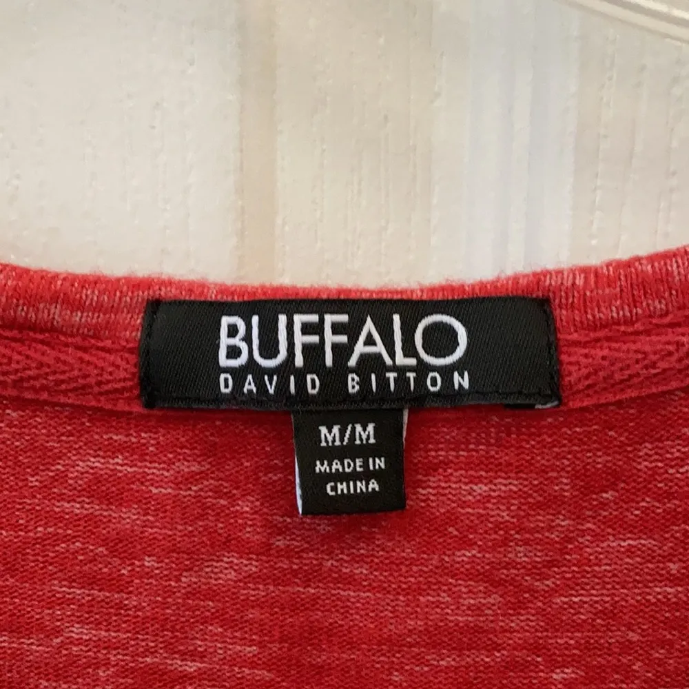 FINAL MARKDOWN BUFFALO David Bitton pullover medium - Image 3