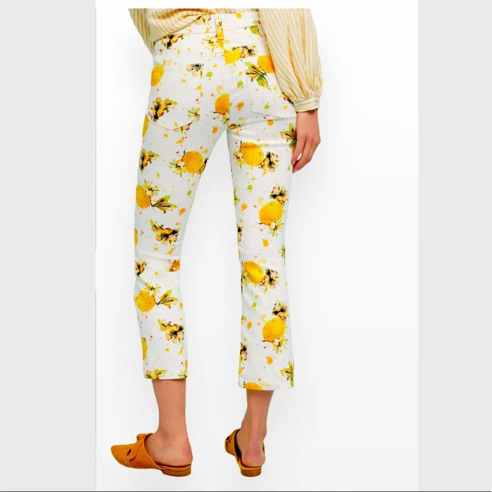 Pilcro Lemon Grove High-Rise Cropped Bootcut Jeans 29 P - Image 4