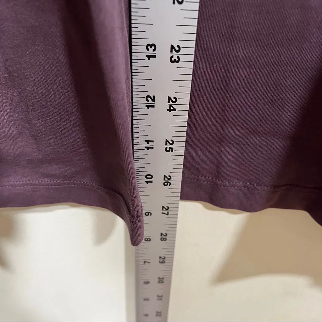 NWT BuffBunny Build Long Sleeve Tee
Smoked Cherry size medium women’s work out - Image 8