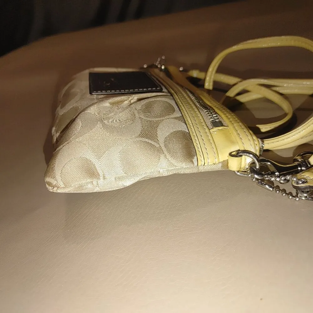 Coach Signature Logo Poppy Beige Yellow Crossbody Wristlet Purse Convertible - Image 9