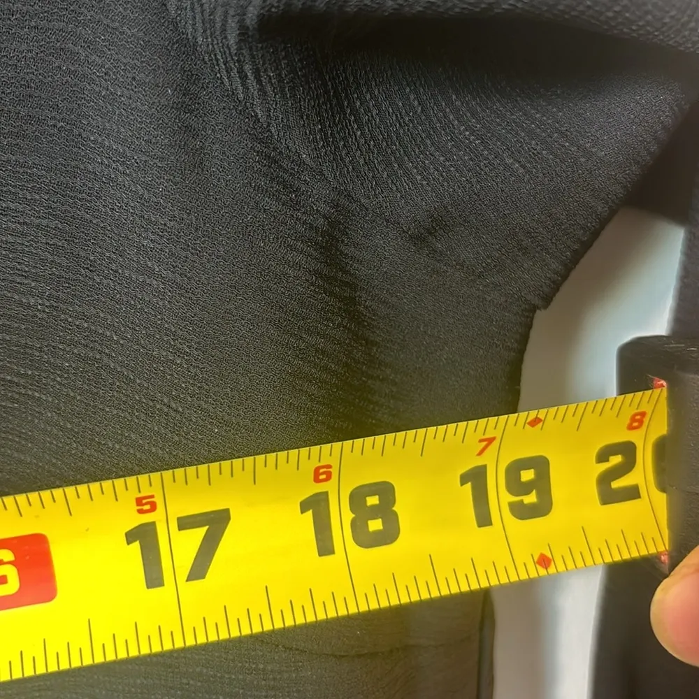 Chicos black sheer georgette blouse in size 1 (8-10) perfect for work or casual - Image 8