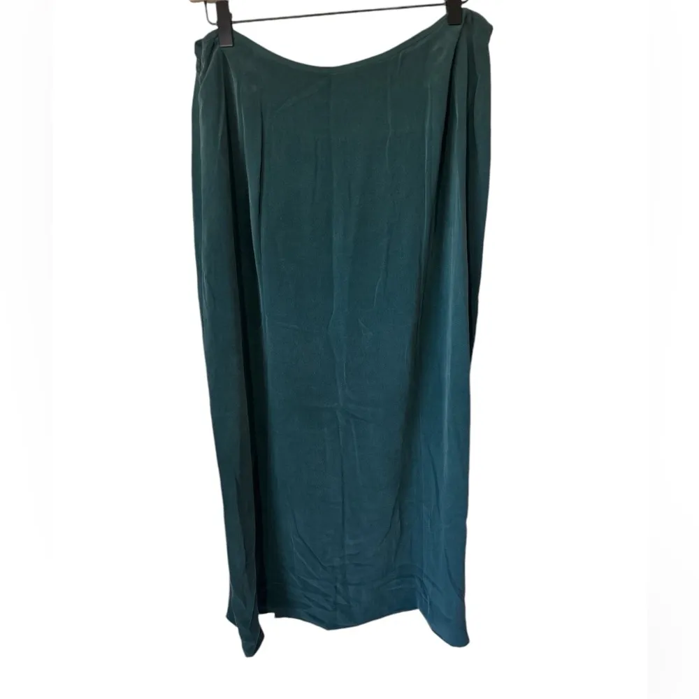SILX 100% Silk Dark Green Size 14 Maxi Skirt High front slit. EUC - Image 2