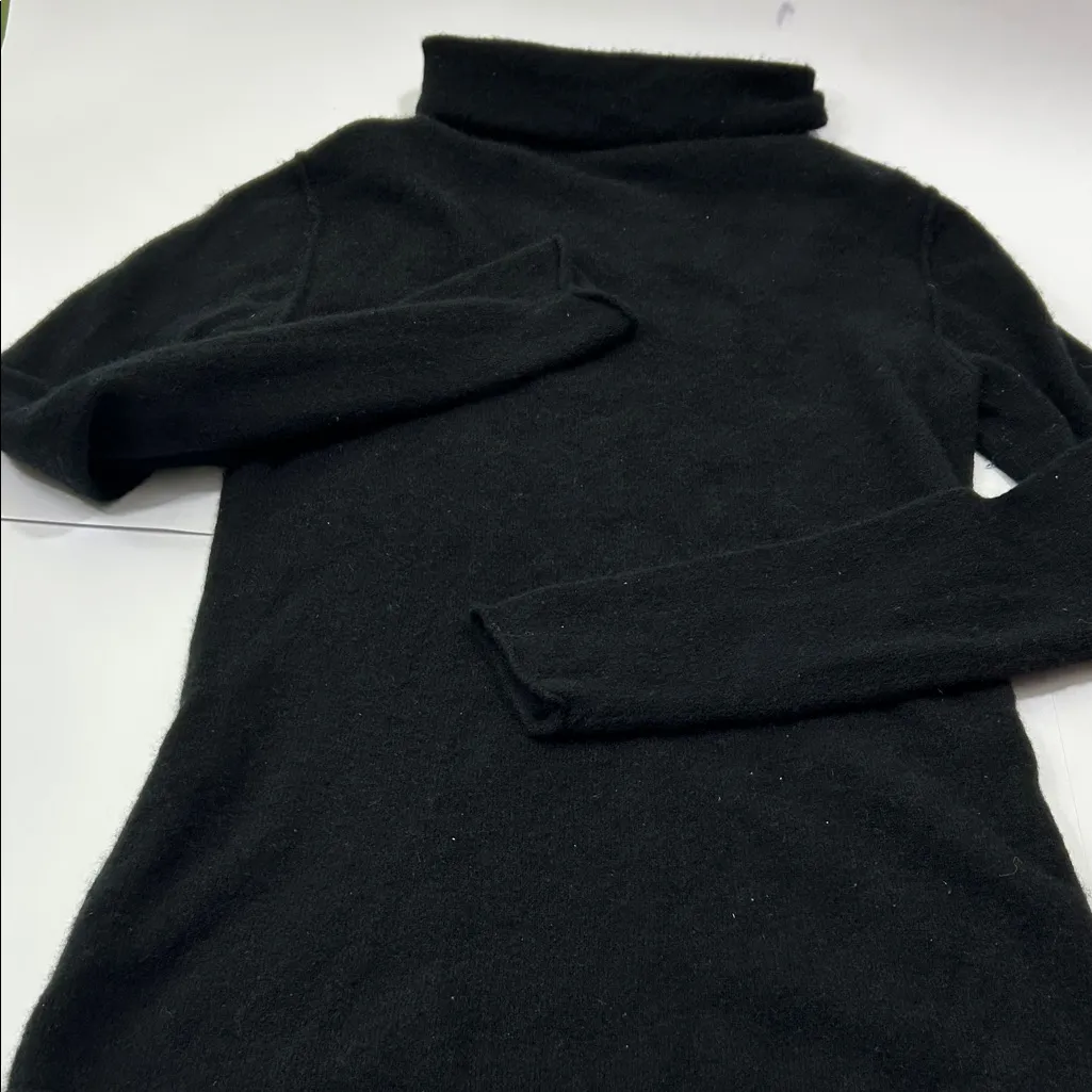 Black Turtleneck Top old Navy Cashiers - Image 12