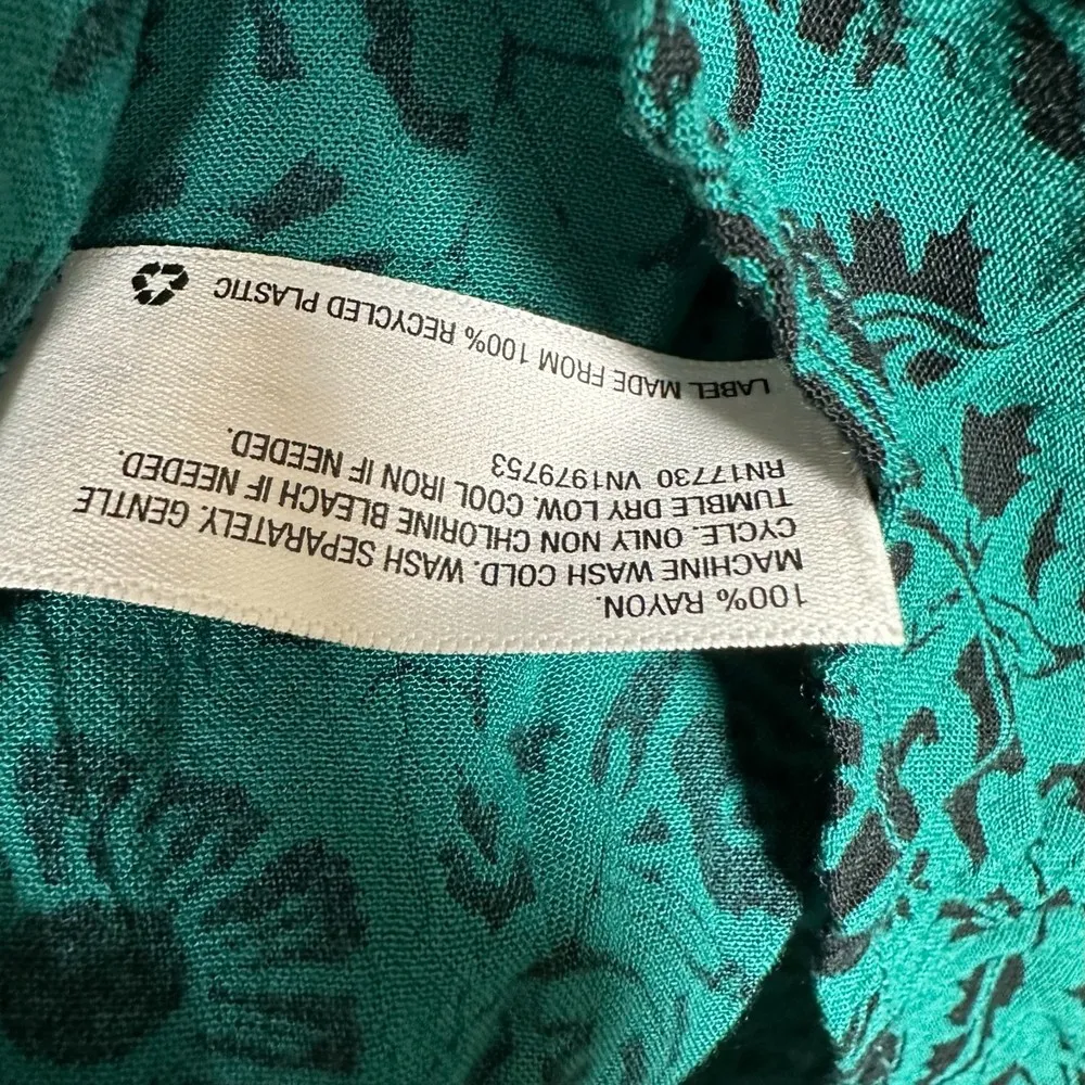 Knox Rose Forest Green Patterned Long Sleeve Flowy Blouse Size Medium - Image 3