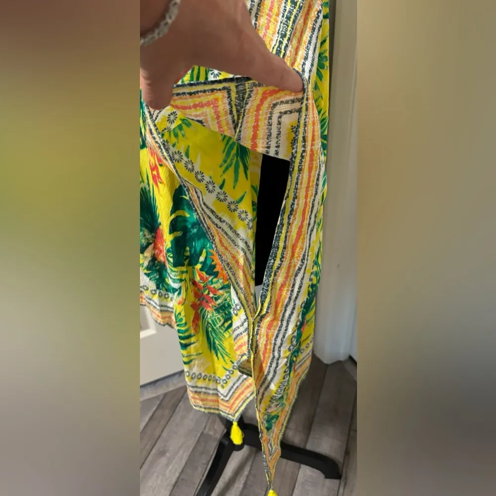 NWT Nine West Tropical Swimsuit Cover Up/ Ruana with Fringe - Image 3