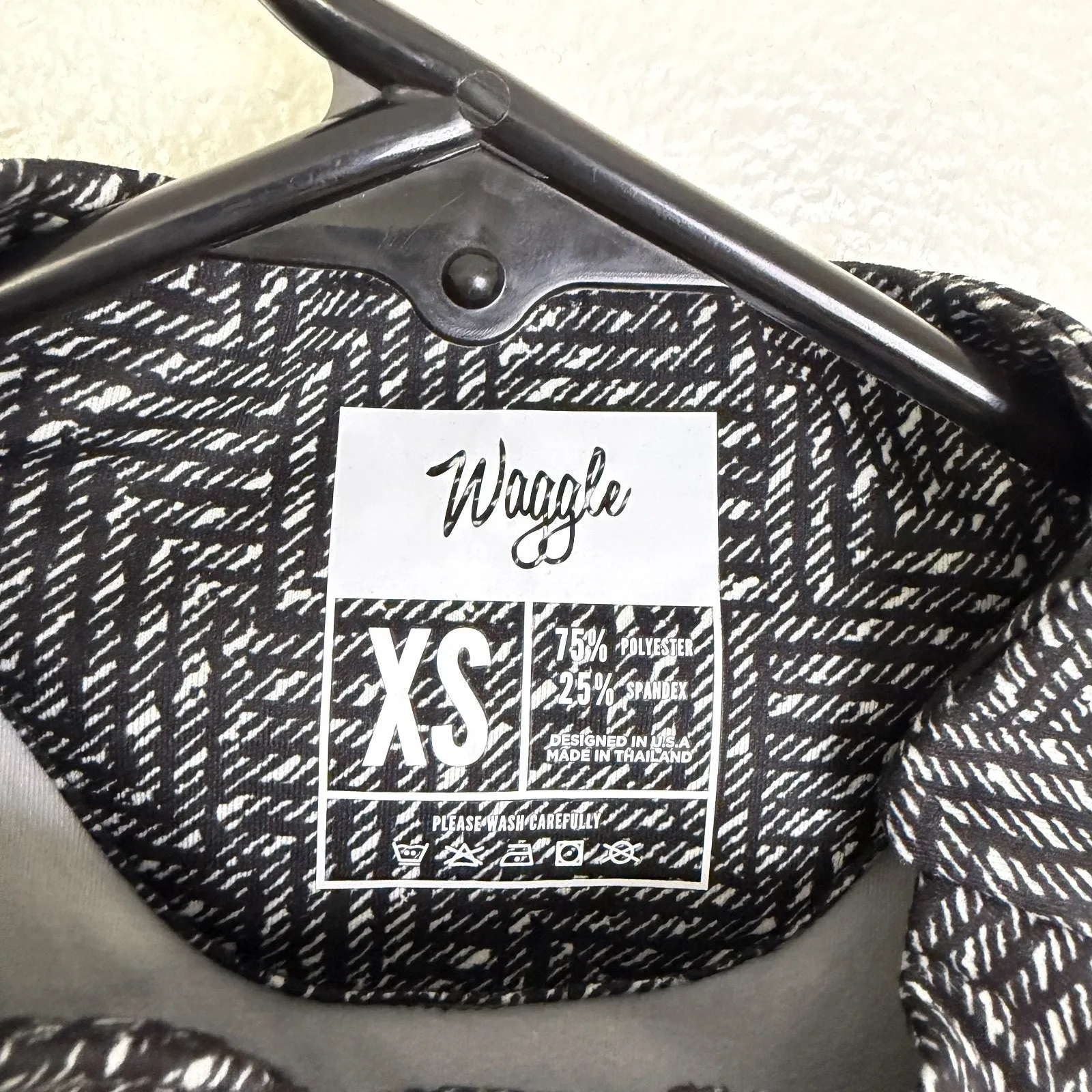 Waggle Golf Top Womens XS Black 1/4 Zip Long Sleeve Printed Stretch Outdoors - Image 3