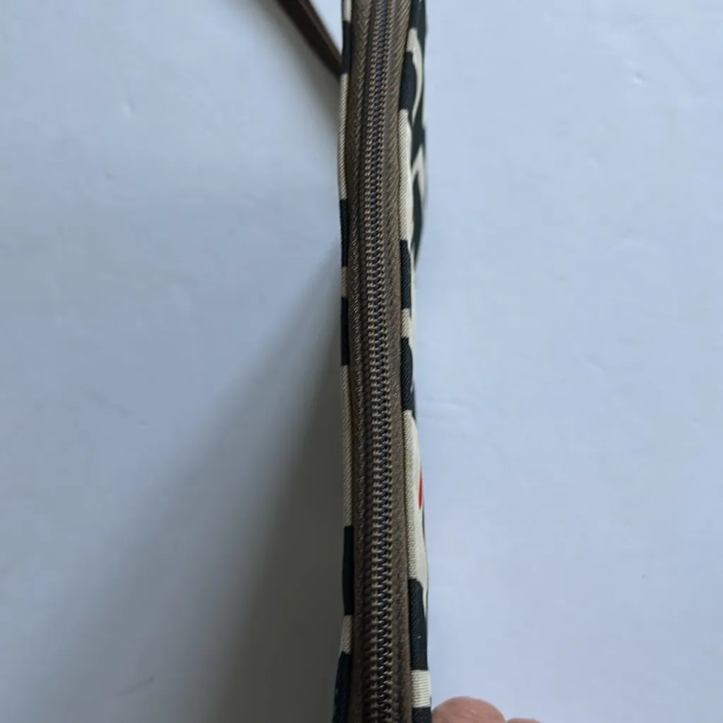 ORLA KIELY BLACK& CREAM CANVAS TRAVEL BAG CAR DESIGN GREAT FOR TRAVEL DOCUMENTS Black - Image 4